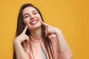 6 Amazing Benefits of Porcelain Veneers