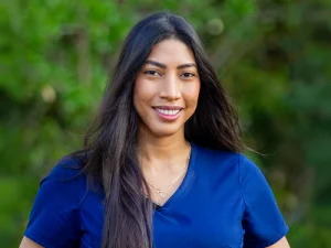 Joselin, Assistant